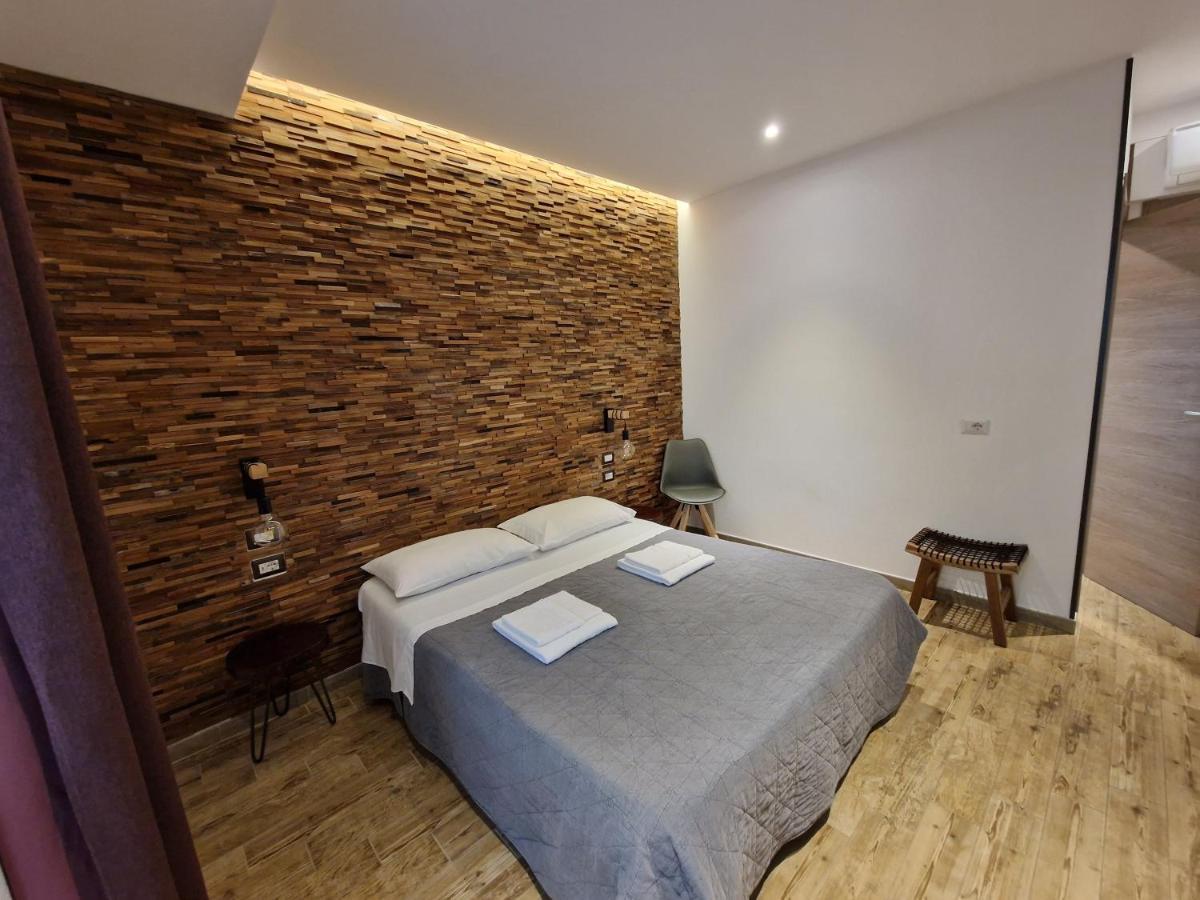 Arya Cagliari Hotell Exteriör bild