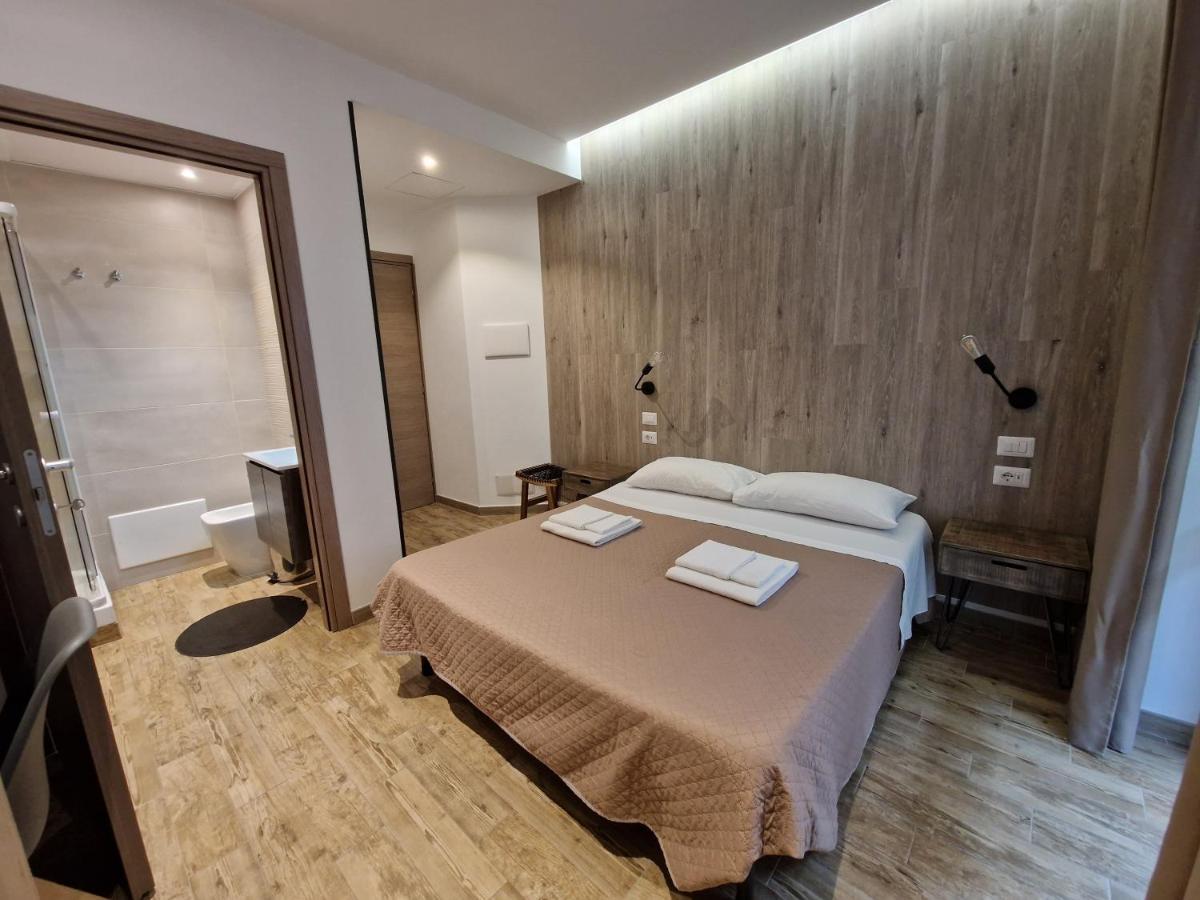 Arya Cagliari Hotell Exteriör bild