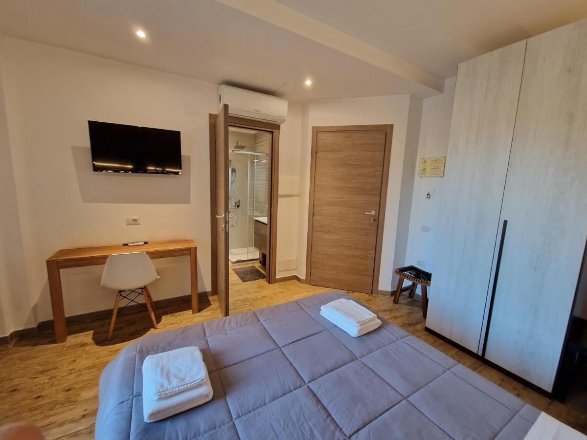 Arya Cagliari Hotell Exteriör bild