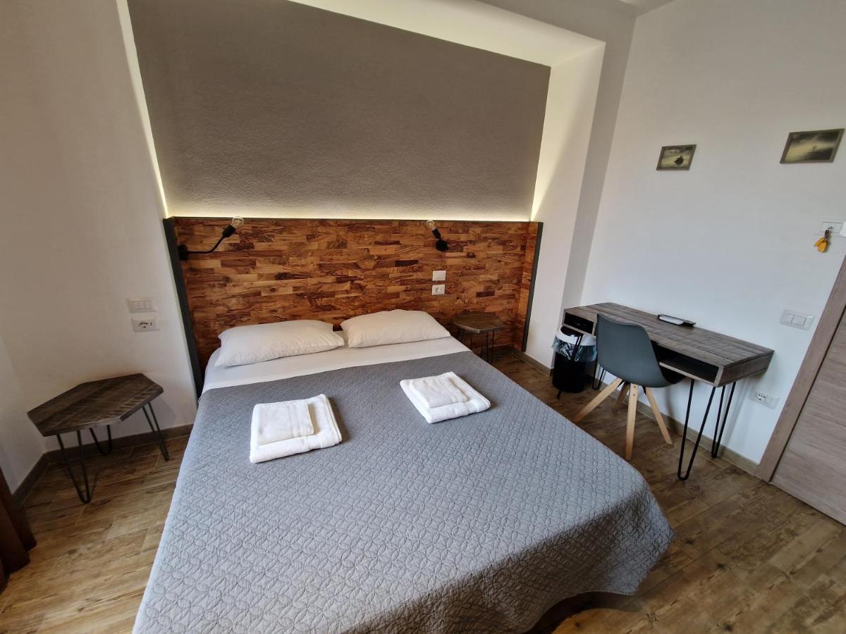 Arya Cagliari Hotell Exteriör bild