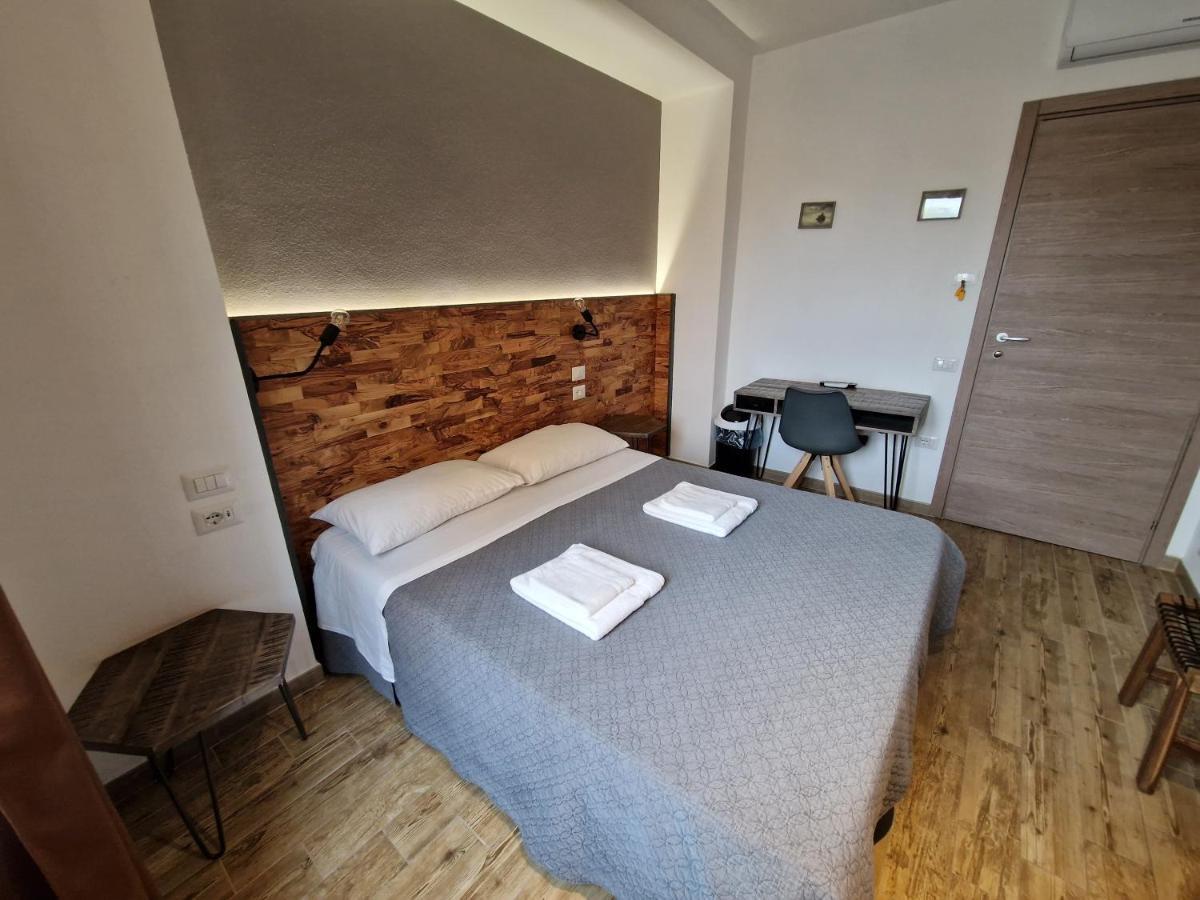 Arya Cagliari Hotell Exteriör bild