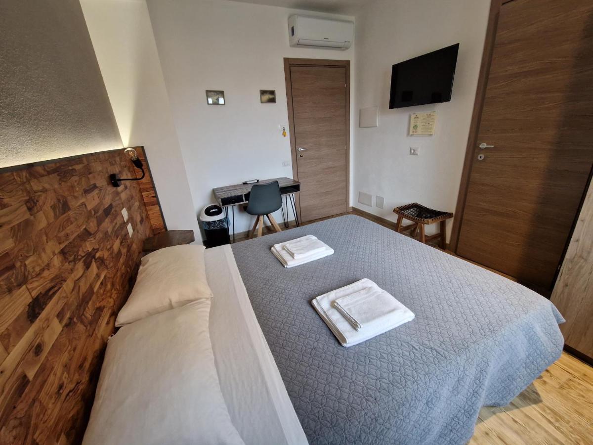 Arya Cagliari Hotell Exteriör bild