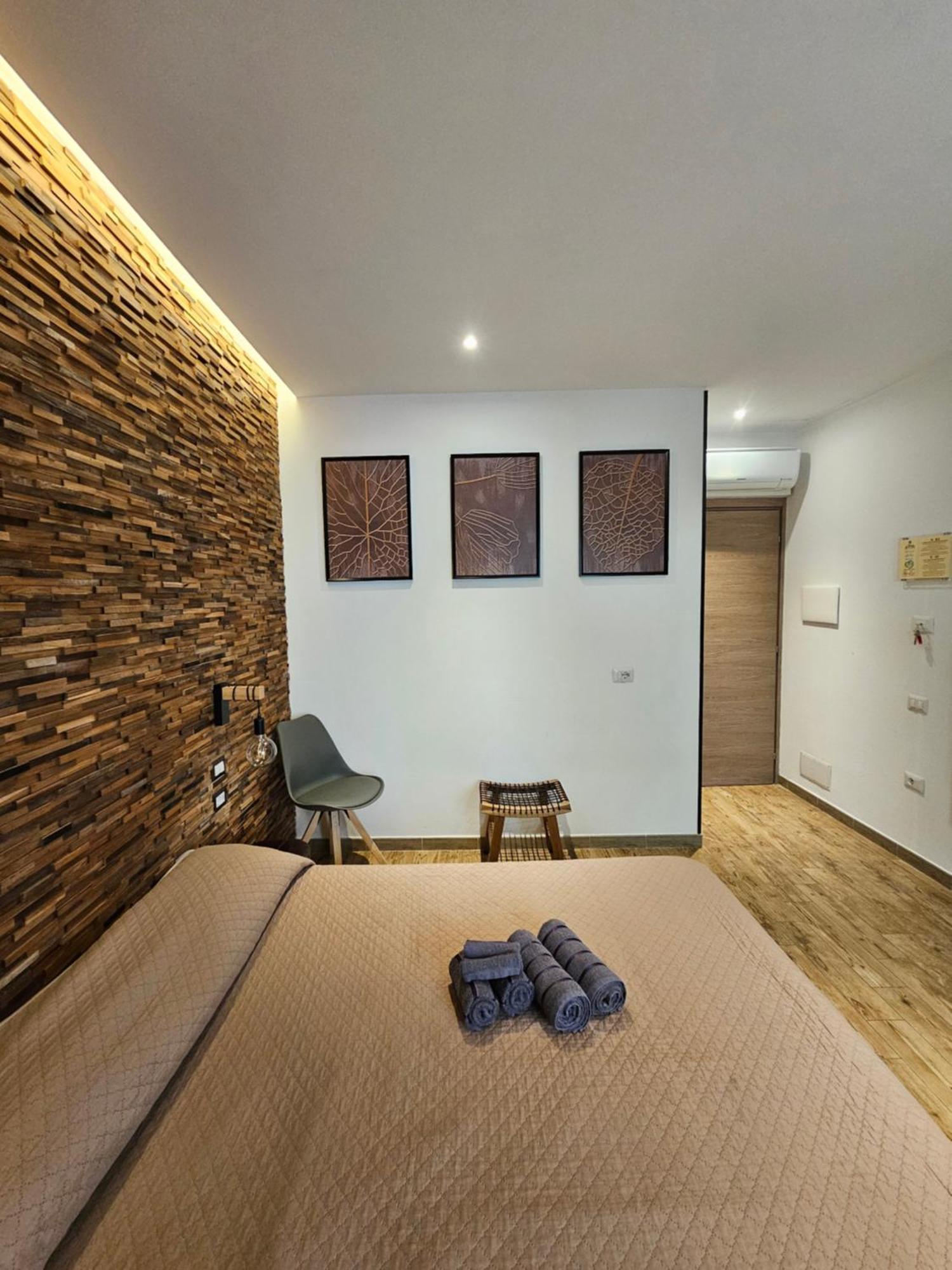 Arya Cagliari Hotell Exteriör bild