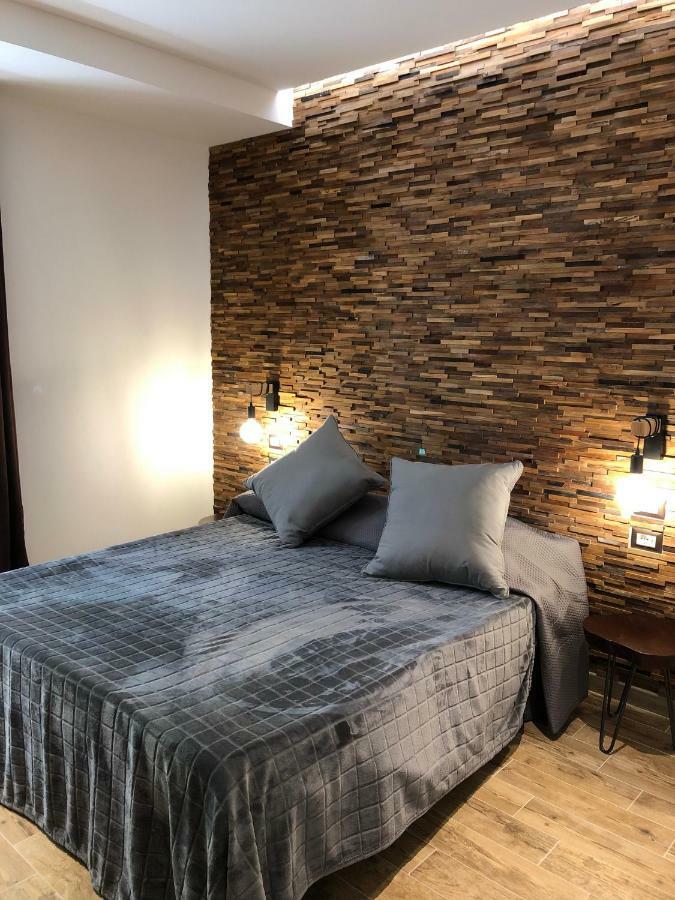 Arya Cagliari Hotell Exteriör bild