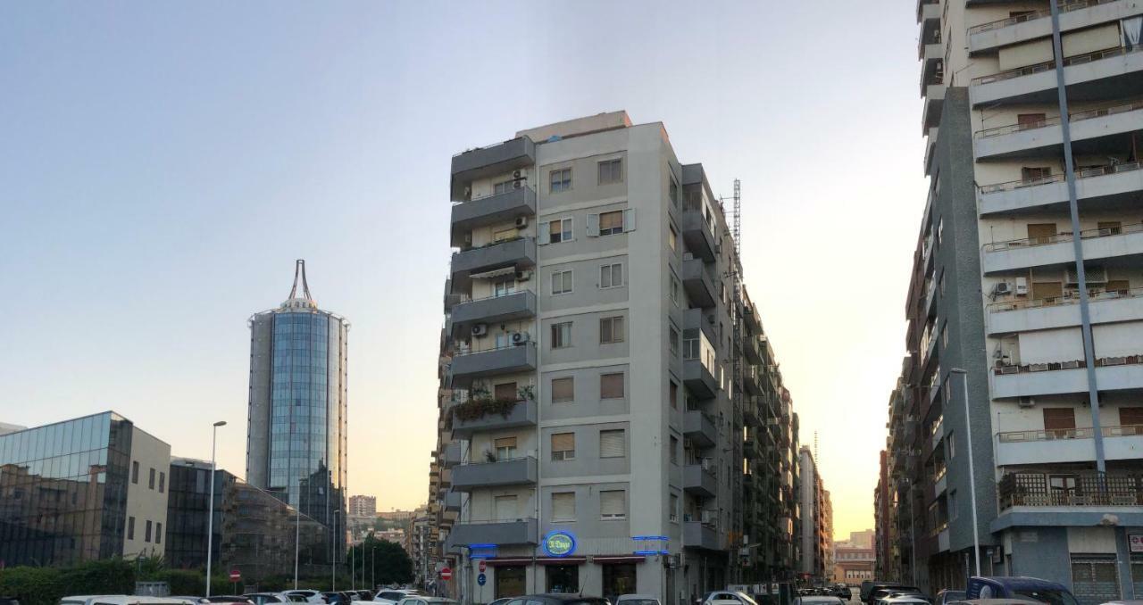 Arya Cagliari Hotell Exteriör bild
